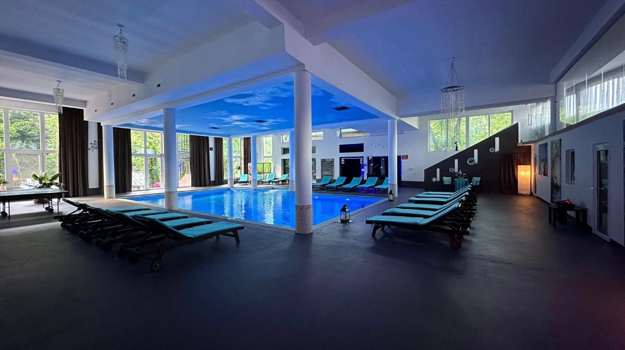 Vila Roca Hotel And Spa Валя-Драґанулуй Екстер'єр фото